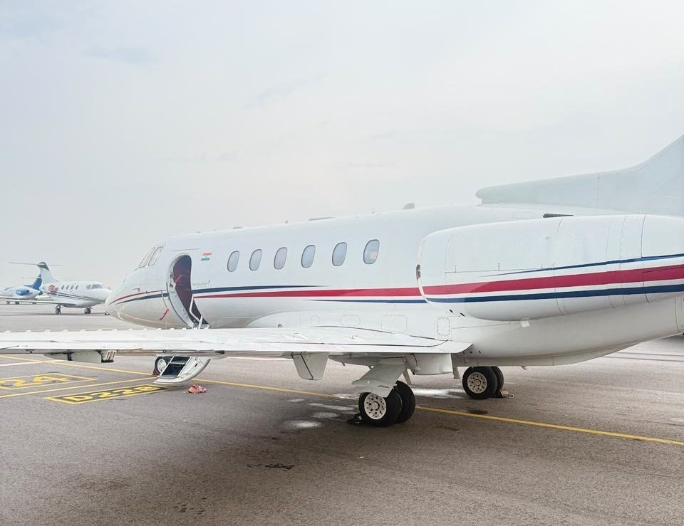 Hawker 900XP parked on the ramp